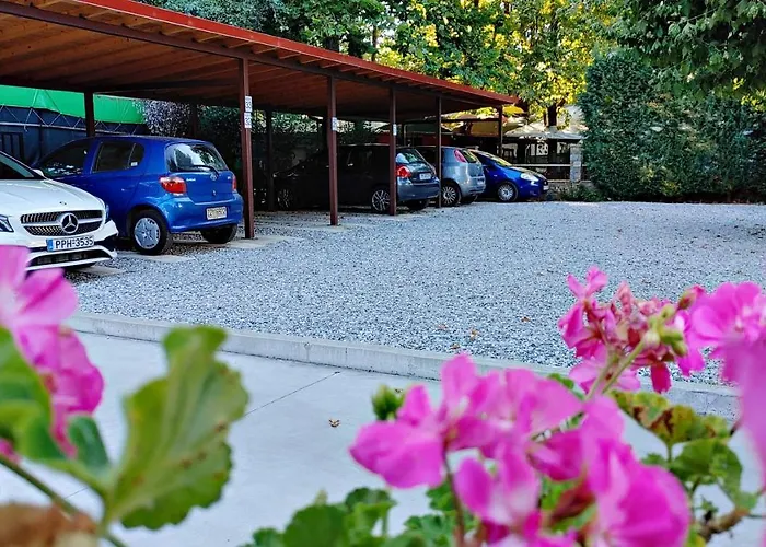 Apart-hotel Efrosini & 4*