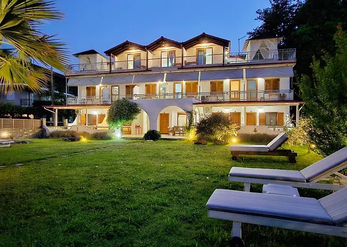 Efrosini & 4* Paralia Panteleimonos