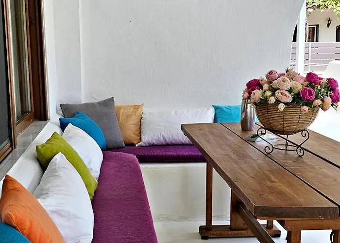 Apart-hotel Efrosini & 4*