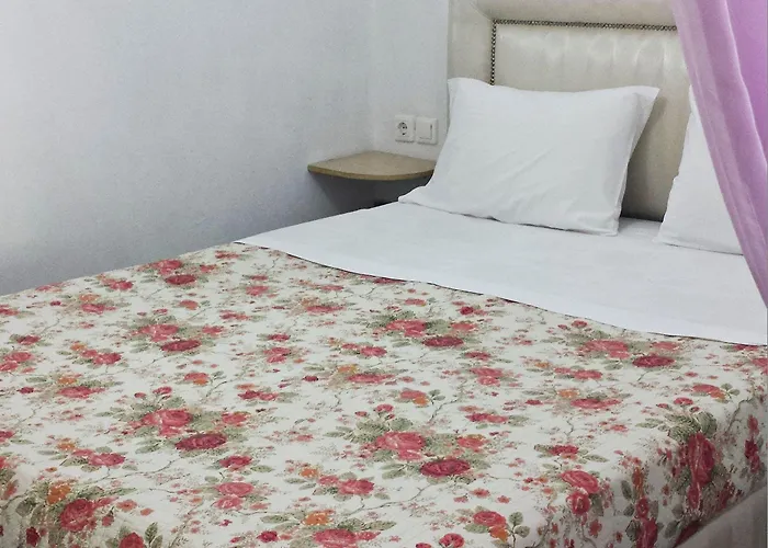 Efrosini & Apart-hotel Paralia Panteleimonos