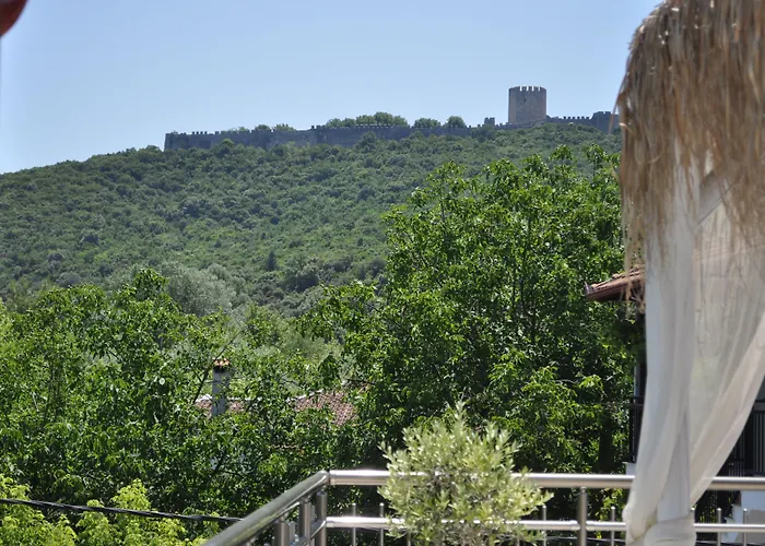 Efrosini & Apart-hotel Paralia Panteleimonos