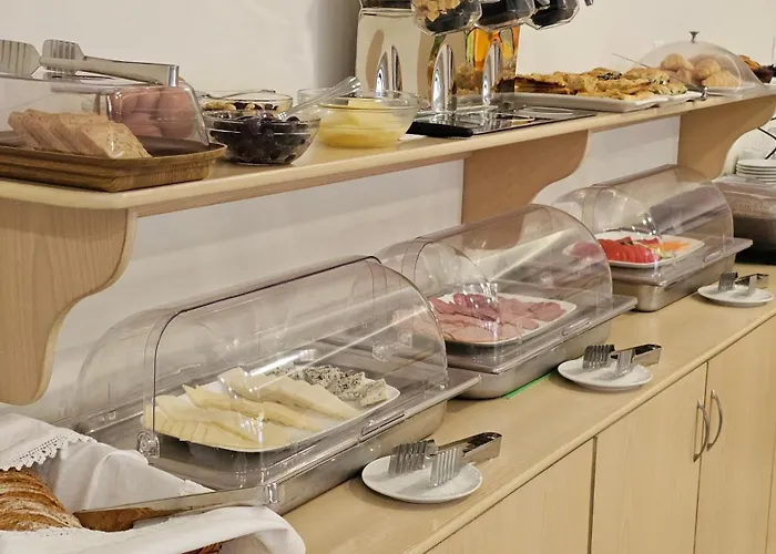 Efrosini & Apart-hotel Paralia Panteleimonos