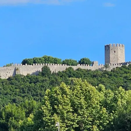 Efrosini & Paralia Panteleimonos