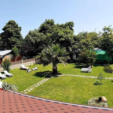 Aparthotel Efrosini &