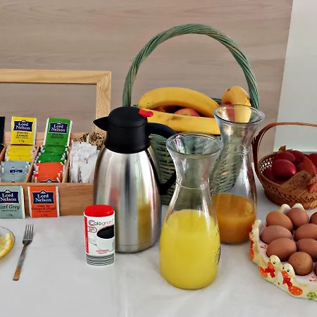 Efrosini & 4* Paralia Pantaleimonos