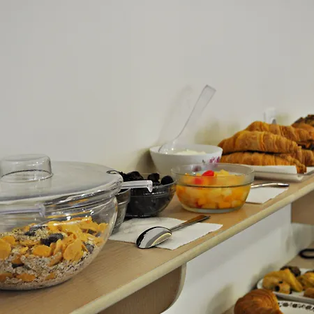 Efrosini & 4* Paralia Panteleimonos