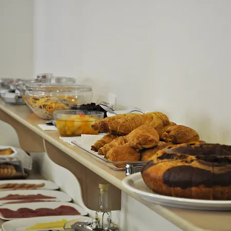 Efrosini & Apartahotel 4*