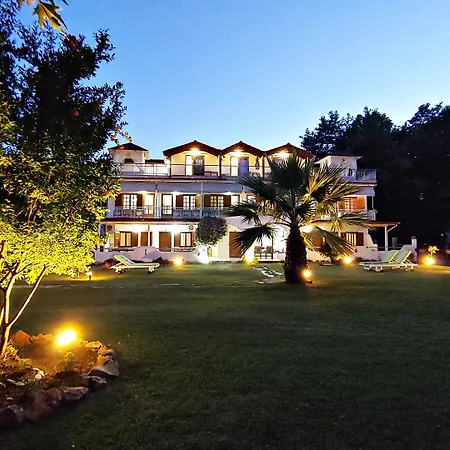 Efrosini & Aparthotel