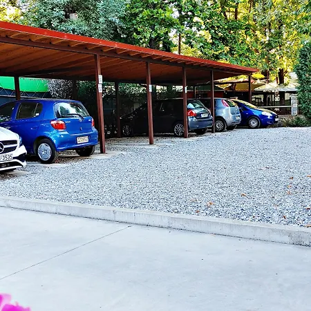 Efrosini & Aparthotel 4*