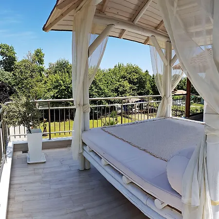 Efrosini & Aparthotel Paralia Panteleimonos