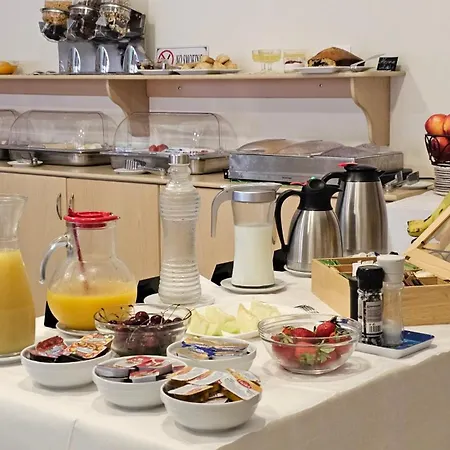 Efrosini & Aparthotel 4*