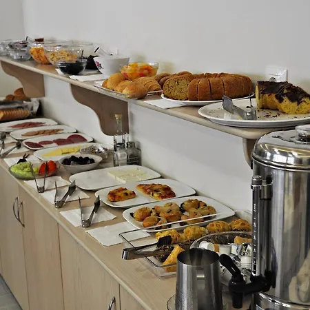 Hotel apartamentowy Efrosini & 2*