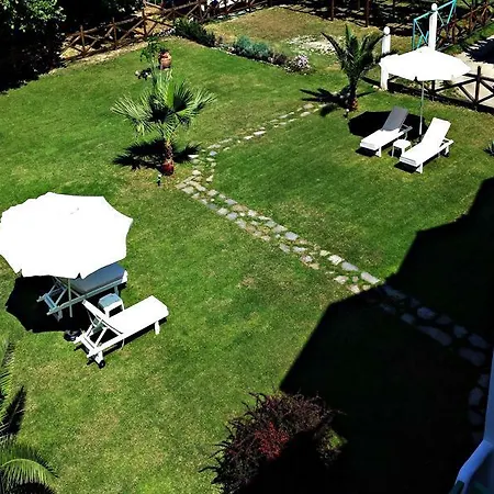 Efrosini & Aparthotel Paralia Panteleimonos