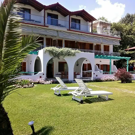 Hotel apartamentowy Efrosini & 2*