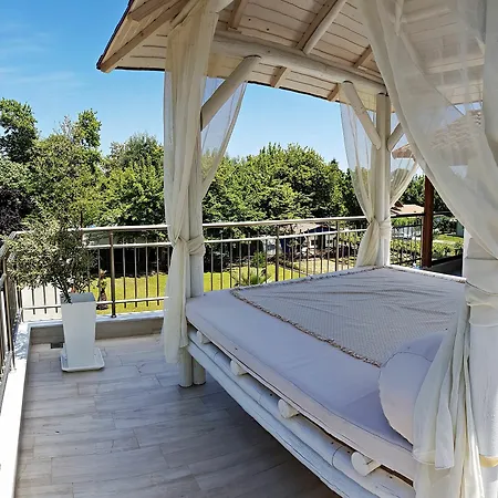 Hotel apartamentowy Efrosini & 2*