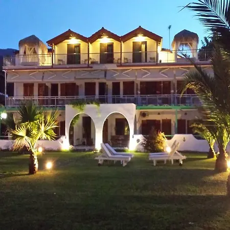 Hotel apartamentowy Efrosini & Paralia Panteleimonos
