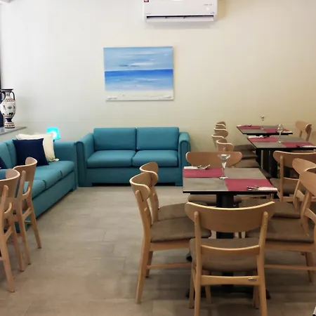 Efrosini & Aparthotel 2*